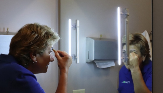 Picture 10 of Rechargeable Vanity Light Bar with Touch Control