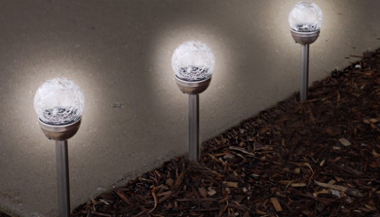 Picture 2 of Crinkled Glass Solar Stake Light