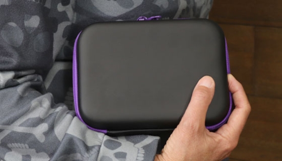 Picture 5 of 7-Inch Hardshell Zippered Travel Case