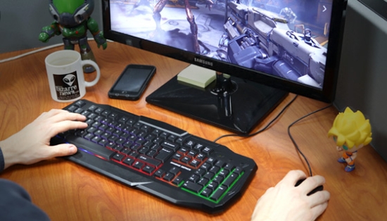 Picture 4 of Multicolored Backlit Gaming Keyboard