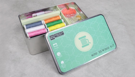Picture 5 of Portable Mini Sewing Kit