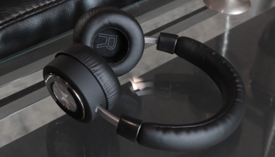 Picture 5 of Soundlux Wireless Active Noise-Cancelling Headphones